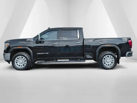More photos of 2021 GMC Sierra 3500 HD SLT at Cambridge Truck, OH