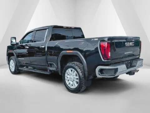More photos of 2021 GMC Sierra 3500 HD SLT at Cambridge Truck, OH