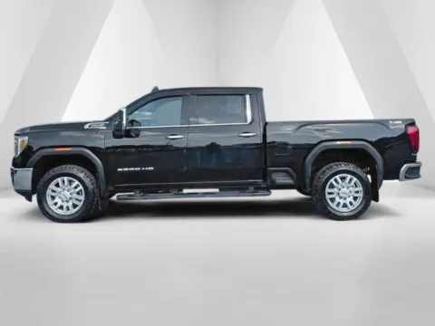 More photos of 2021 GMC Sierra 3500 HD SLT at Cambridge Truck, OH