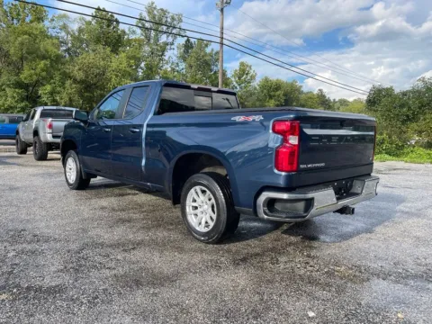 More photos of 2020 Chevrolet Silverado 1500 LT at Cambridge Truck, OH