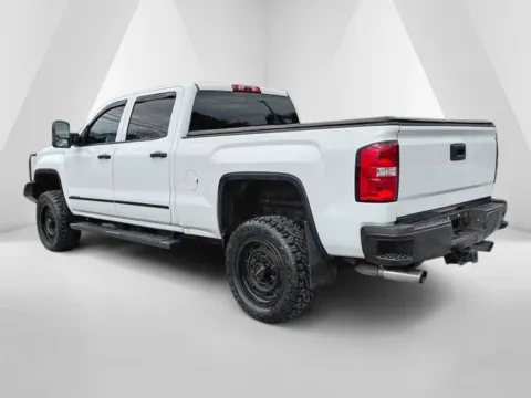 More photos of 2016 GMC Sierra 2500 HD SLT at Cambridge Truck, OH