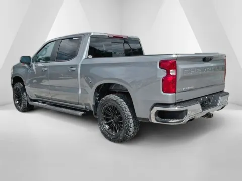 More photos of 2023 Chevrolet Silverado 1500 LT at Cambridge Truck, OH