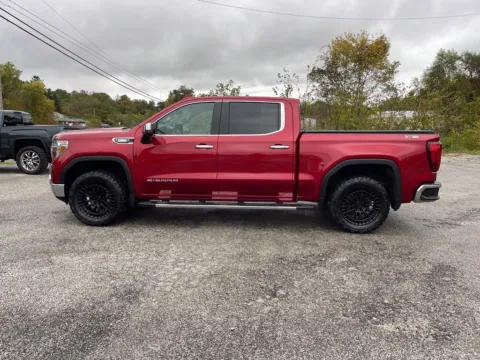 More photos of 2021 GMC Sierra 1500 SLT at Cambridge Truck, OH