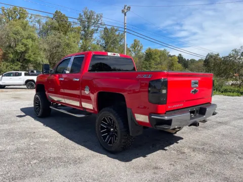 More photos of 2017 Chevrolet Silverado 1500 LT at Cambridge Truck, OH