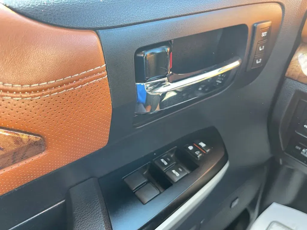 2016 Toyota Tundra Platinum - Photo 34