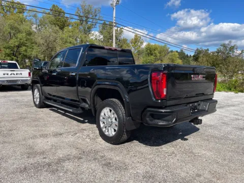 More photos of 2021 GMC Sierra 2500 HD Denali at Cambridge Truck, OH