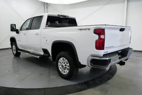 More photos of 2020 Chevrolet Silverado 2500 HD LT at Cambridge Truck, OH