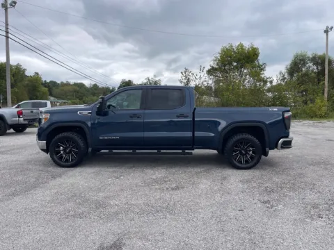 More photos of 2020 GMC Sierra 1500 at Cambridge Truck, OH