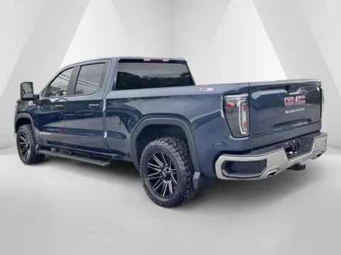 More photos of 2020 GMC Sierra 1500 at Cambridge Truck, OH
