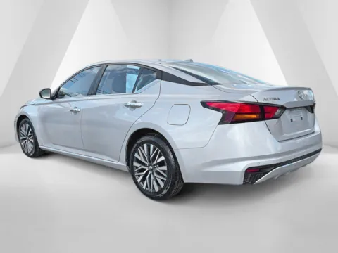 More photos of 2024 Nissan Altima 2.5 SV at Cambridge Truck, OH
