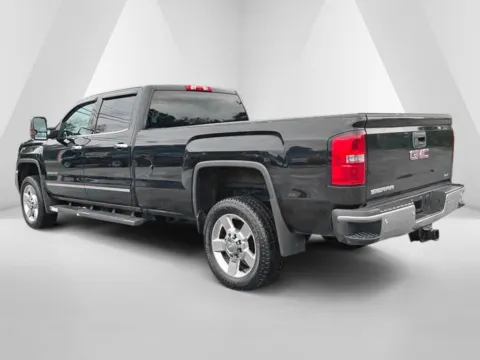 More photos of 2016 GMC Sierra 2500 HD SLT at Cambridge Truck, OH