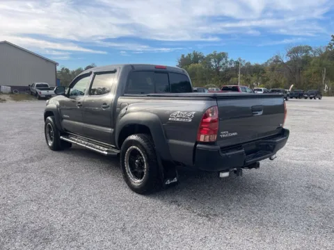 More photos of 2013 Toyota Tacoma at Cambridge Truck, OH