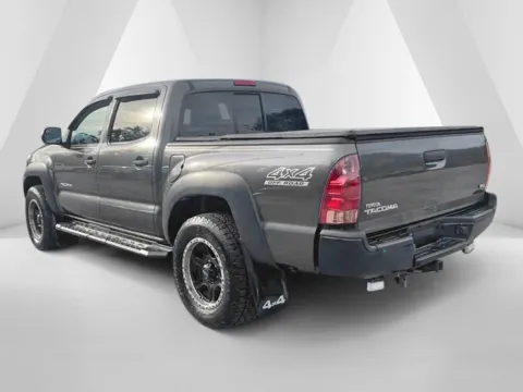 More photos of 2013 Toyota Tacoma at Cambridge Truck, OH