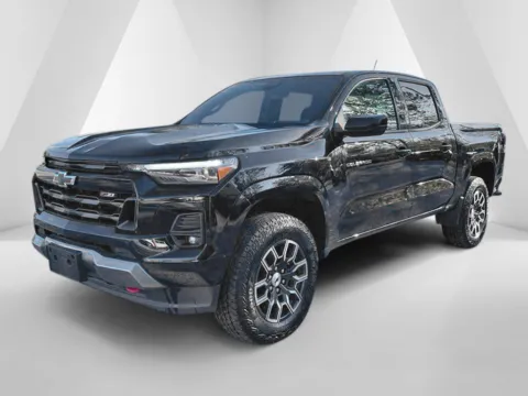 More photos of 2023 Chevrolet Colorado Z71 at Cambridge Truck, OH