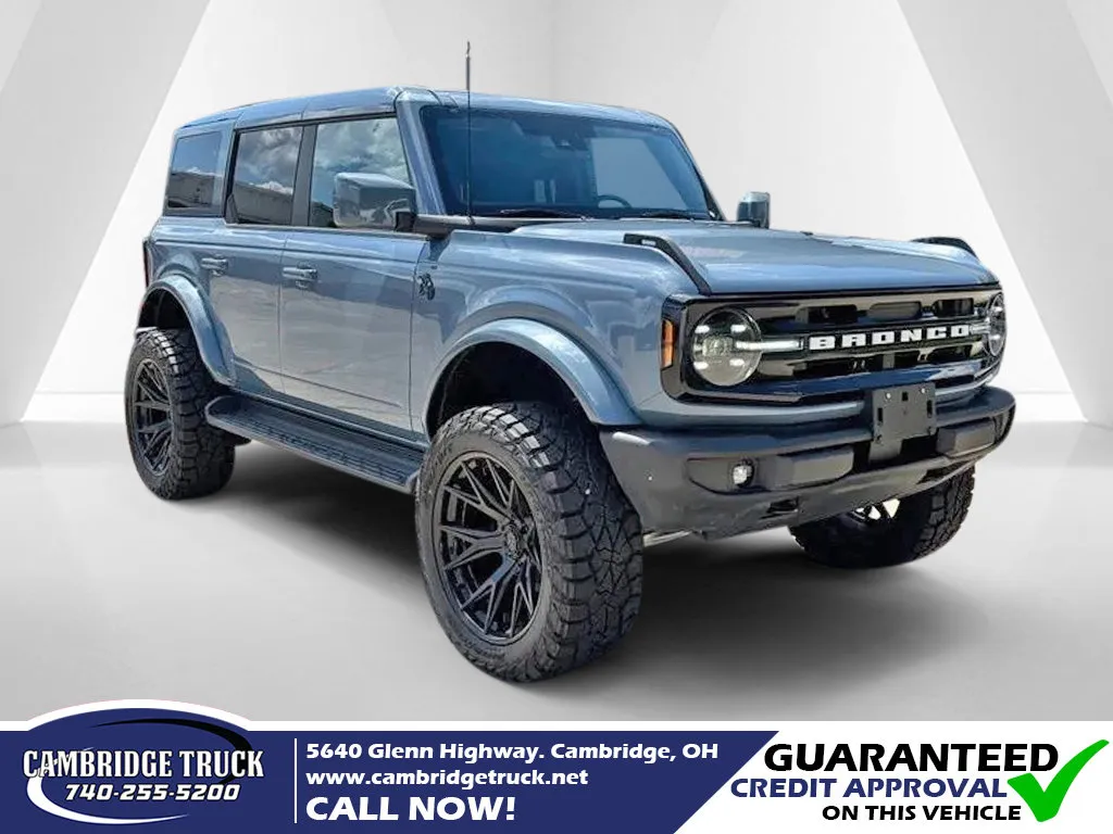 Gray 2025 Ford Bronco Outer Banks for sale in Cambridge, OH