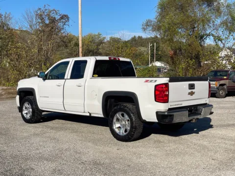 More photos of 2017 Chevrolet Silverado 1500 LT at Cambridge Truck, OH