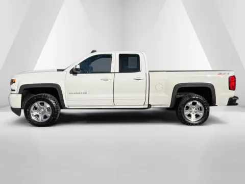 More photos of 2017 Chevrolet Silverado 1500 LT at Cambridge Truck, OH
