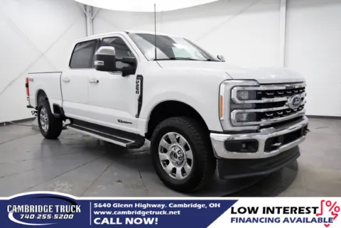White 2023 Ford F-250SD Lariat for sale in Cambridge, OH