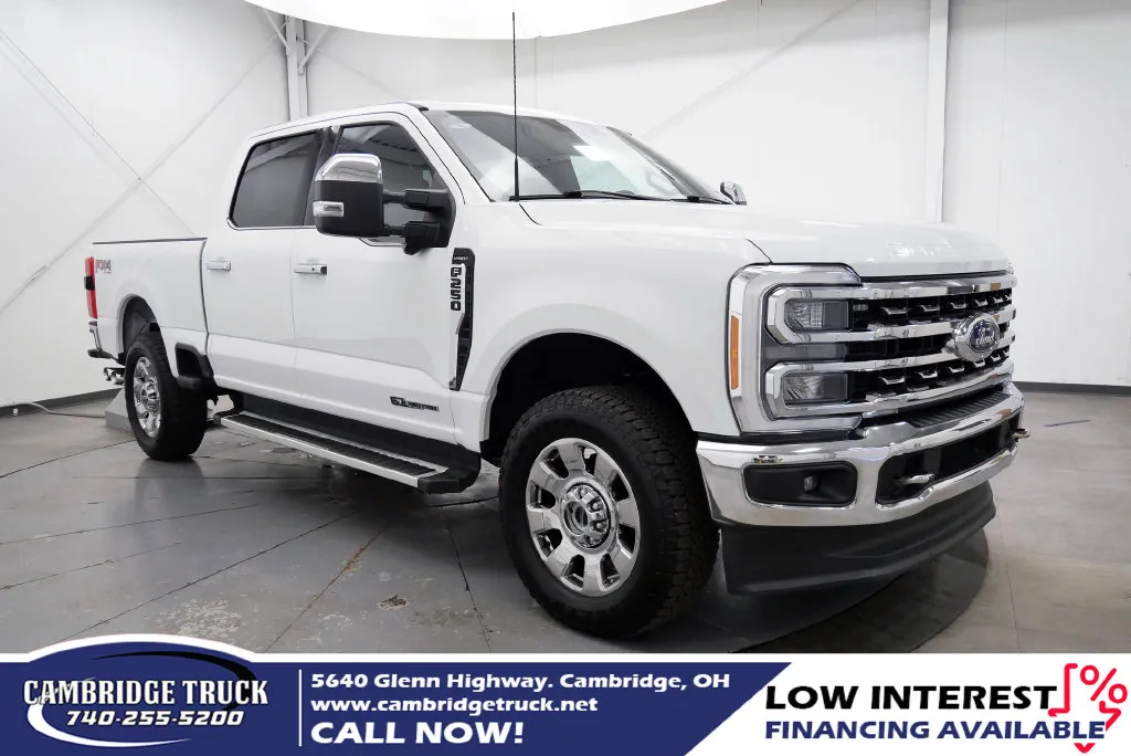 White 2023 Ford F-250SD Lariat for sale in Cambridge, OH