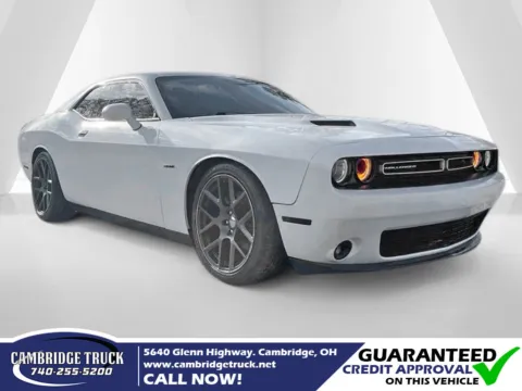 White 2016 Dodge Challenger R/T for sale in Cambridge, OH