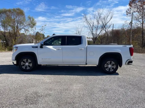 More photos of 2021 GMC Sierra 1500 SLE at Cambridge Truck, OH