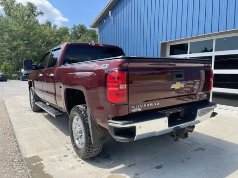 More photos of 2017 Chevrolet Silverado 3500HD LTZ at Cambridge Truck, OH