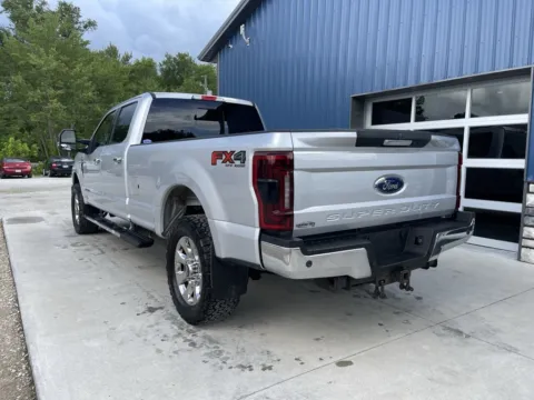 More photos of 2019 Ford F-250SD Lariat at Cambridge Truck, OH