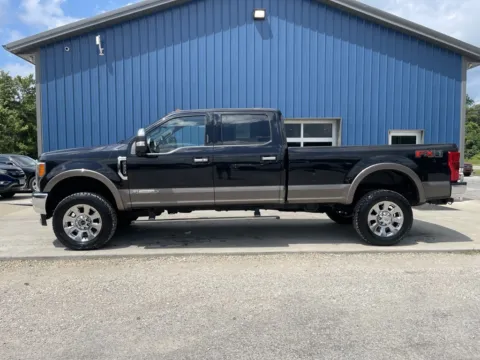 More photos of 2019 Ford F-350SD King Ranch at Cambridge Truck, OH