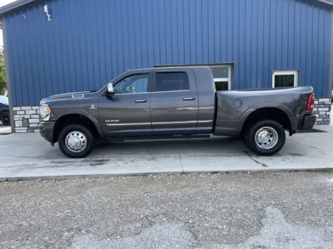 More photos of 2019 Ram 3500 Limited at Cambridge Truck, OH