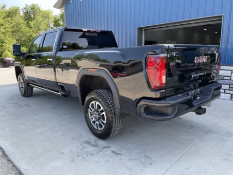 More photos of 2021 GMC Sierra 2500HD Denali at Cambridge Truck, OH