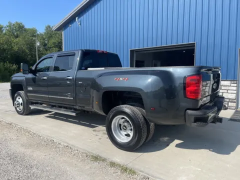More photos of 2018 Chevrolet Silverado 3500HD High Country at Cambridge Truck, OH