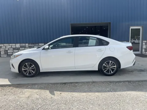 More photos of 2022 Kia Forte LXS at Cambridge Truck, OH