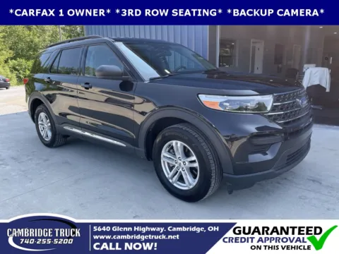 Black 2022 Ford Explorer XLT for sale in Cambridge, OH