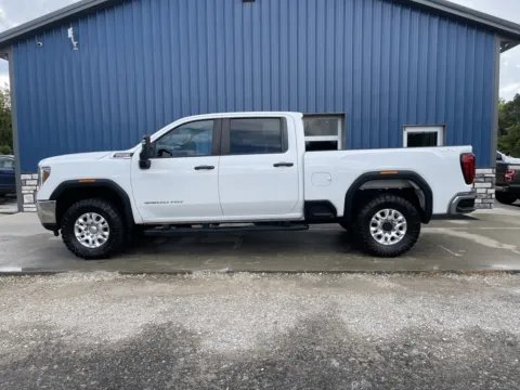More photos of 2021 GMC Sierra 2500HD at Cambridge Truck, OH