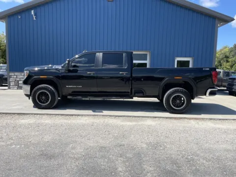 More photos of 2022 GMC Sierra 3500HD Pro at Cambridge Truck, OH