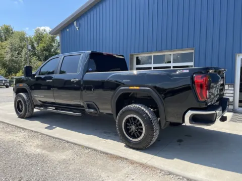 More photos of 2022 GMC Sierra 3500HD Pro at Cambridge Truck, OH