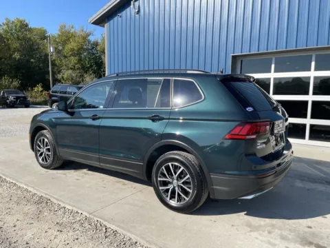 More photos of 2019 Volkswagen Tiguan 2.0T SE at Cambridge Truck, OH