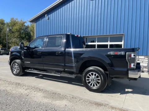 More photos of 2020 Ford F-350SD Lariat at Cambridge Truck, OH