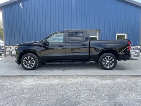 More photos of 2021 Chevrolet Silverado 1500 RST at Cambridge Truck, OH