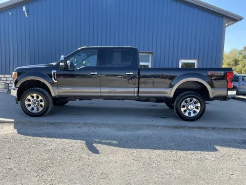 More photos of 2019 Ford F-350SD King Ranch at Cambridge Truck, OH