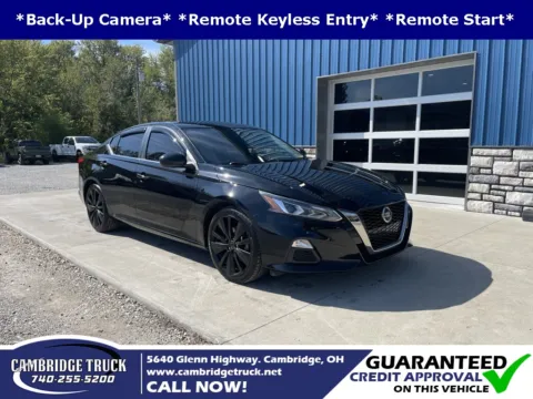 Black 2020 Nissan Altima 2.5 SR for sale in Cambridge, OH