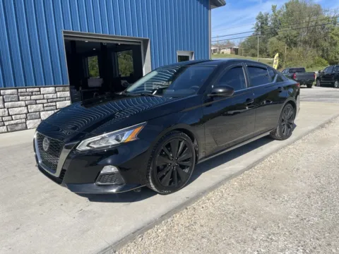 Another view of 2020 Nissan Altima 2.5 SR for sale in Cambridge, OH at Cambridge Truck