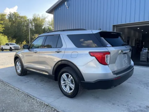More photos of 2022 Ford Explorer XLT at Cambridge Truck, OH