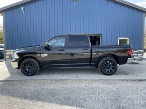 More photos of 2019 Ram 1500 Classic Big Horn at Cambridge Truck, OH