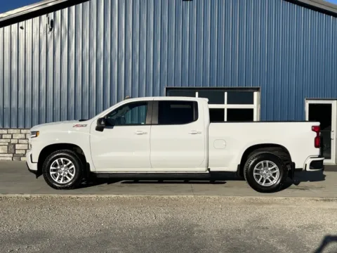 More photos of 2019 Chevrolet Silverado 1500 RST at Cambridge Truck, OH