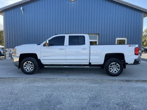 More photos of 2018 Chevrolet Silverado 3500HD LTZ at Cambridge Truck, OH