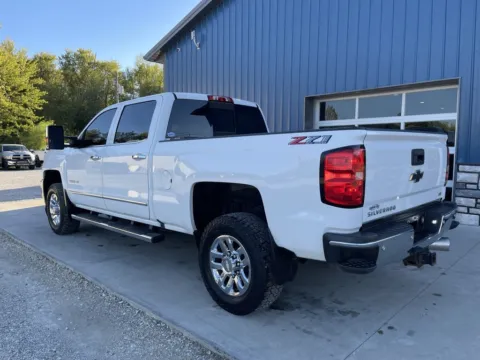 More photos of 2018 Chevrolet Silverado 3500HD LTZ at Cambridge Truck, OH