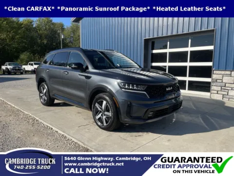 Gray 2022 Kia Sorento EX for sale in Cambridge, OH