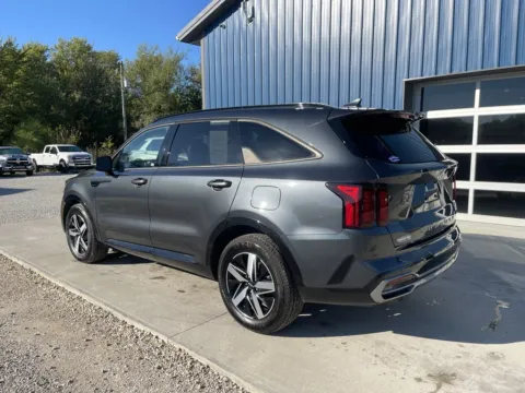 More photos of 2022 Kia Sorento EX at Cambridge Truck, OH
