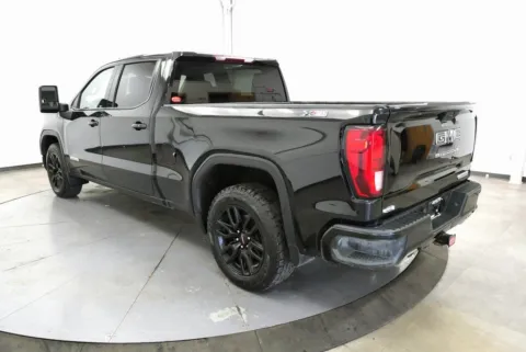 More photos of 2020 GMC Sierra 1500 Elevation at Cambridge Truck, OH